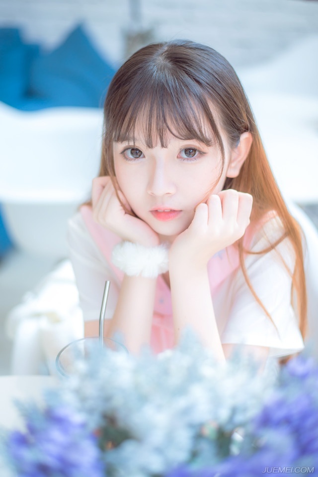 人生一世，也不过是一个又一个二十四小时的叠加，在这样宝贵的光阴里，我必须明白自己的选择。——三毛《送你一匹马》